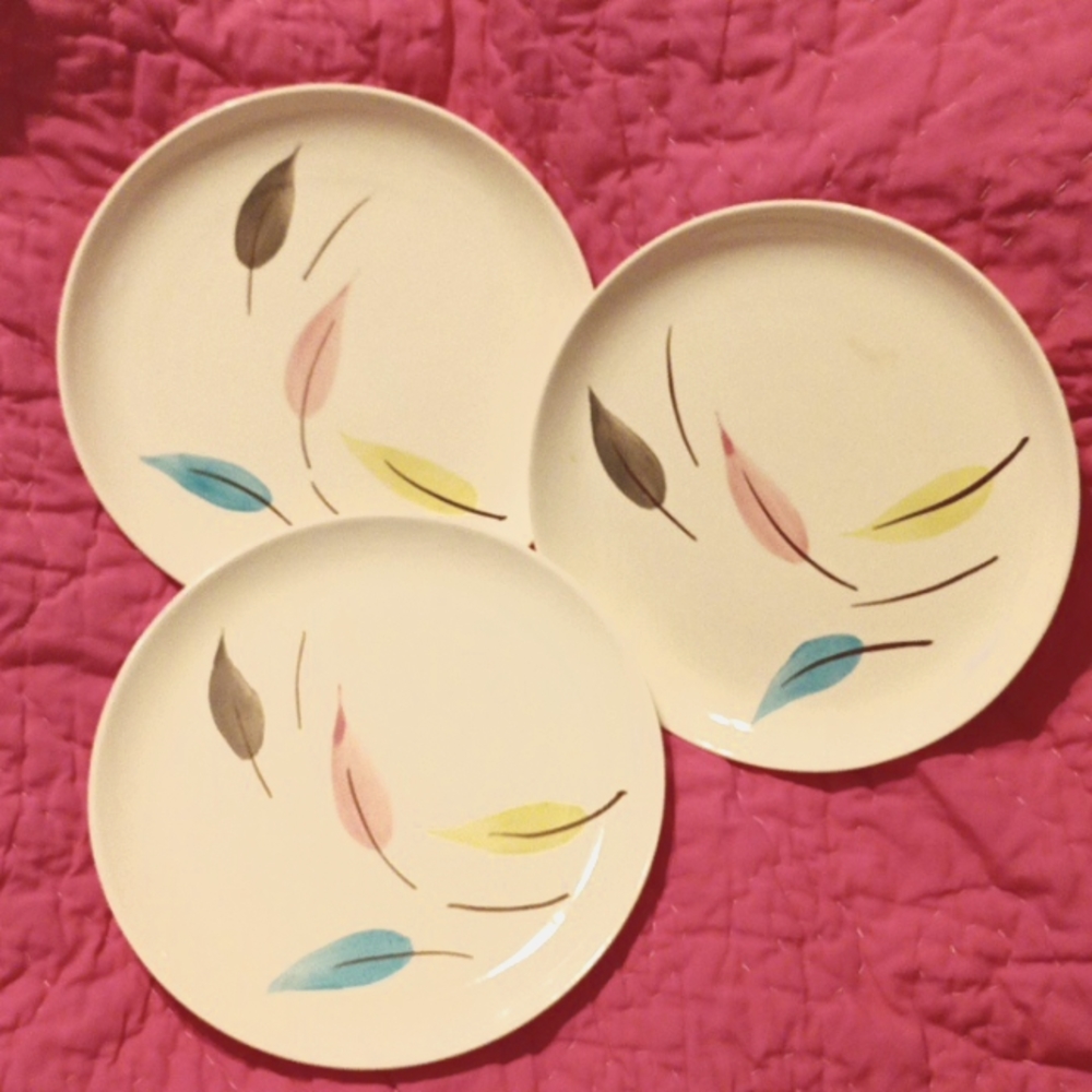 Vintage Pastel Round Plates by Stetson